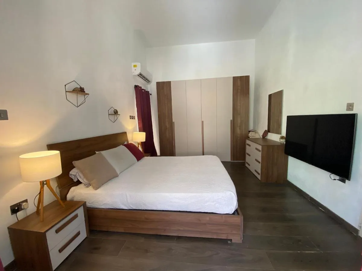 Blue Waters Town House Apartamento Tarxien